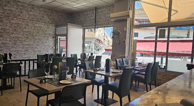 Restaurant For Sale in Los Alcázares