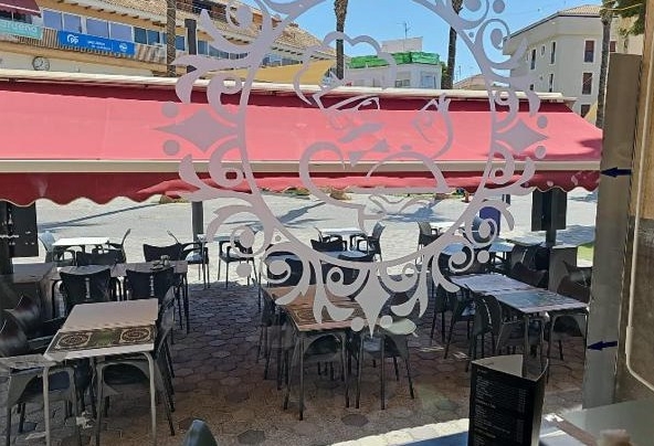 Restaurant For Sale in Los Alcázares