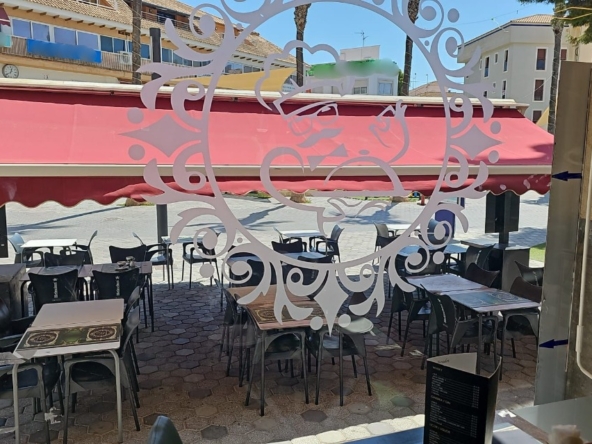 Restaurant For Sale in Los Alcázares